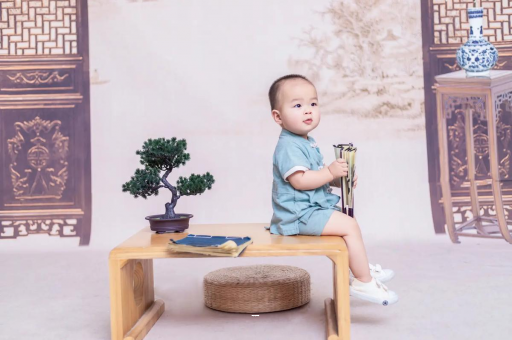 海西蜡笔小新美伢怀孕